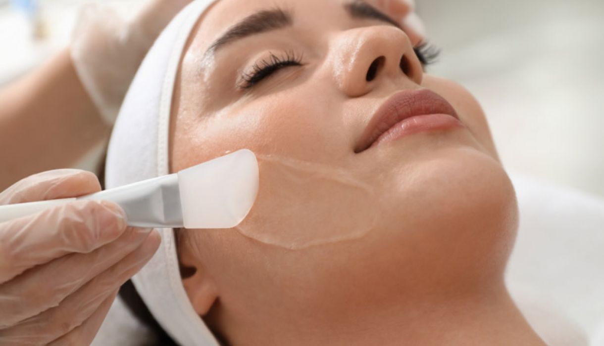 Chemical peel treatment for skin resurfacing
