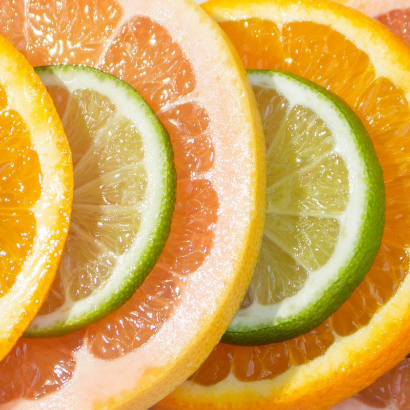 slices of oranges to represent the abundance of vitamin C